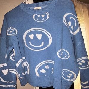 Blue debute cropped smiley sweater size Small